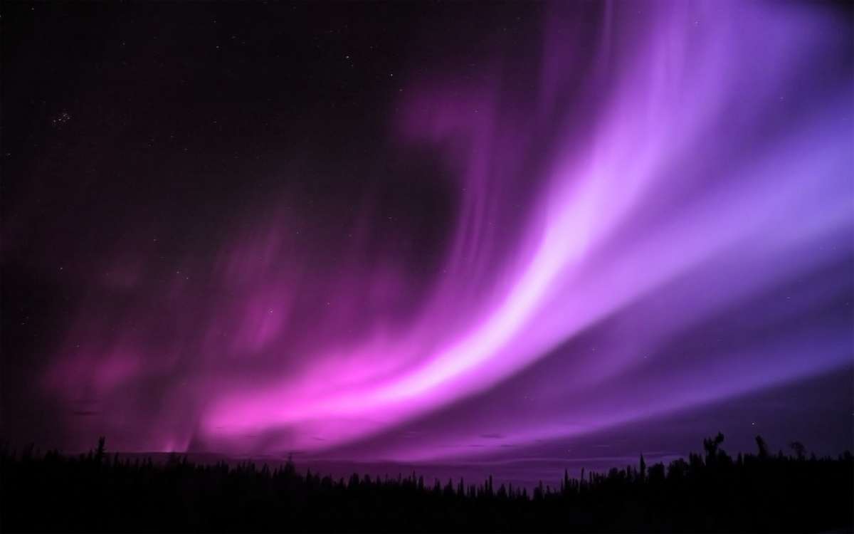 https://cdn.nettruyenca.com/185/185633/bt2229-4174218-purple-aurora-borealis.jpg